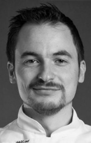 global-hospality-group_staff_0002_Generative Fill